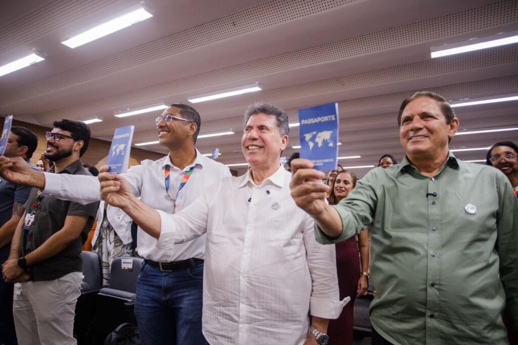 Prefeito do Cabo lança intercâmbio internacional para professores
