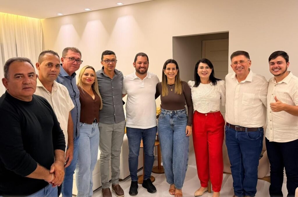 Eliane Soares fortalece apoio político em Itapetim