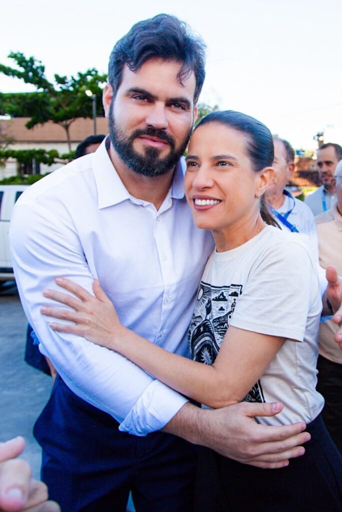 César Ramos destaca apoio a programa habitacional em evento com governadora