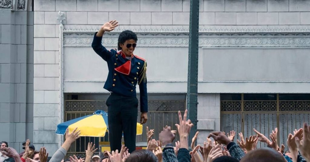 Filme sobre Michael Jackson encanta fãs com musicalidade e nostalgia