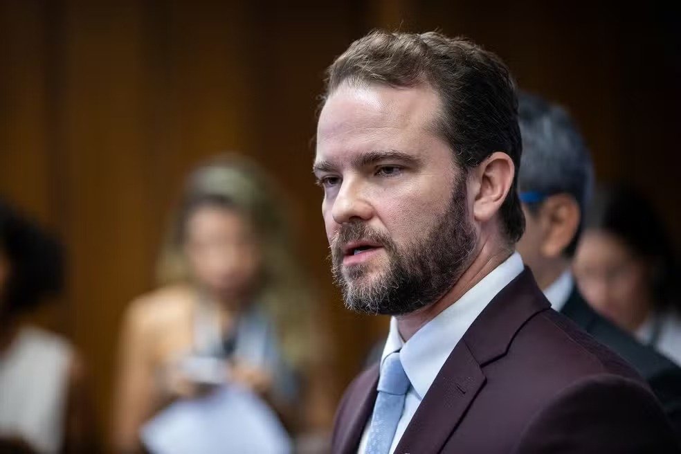 Governo permitirá uso do FGTS para quitar dívidas de brasileiros