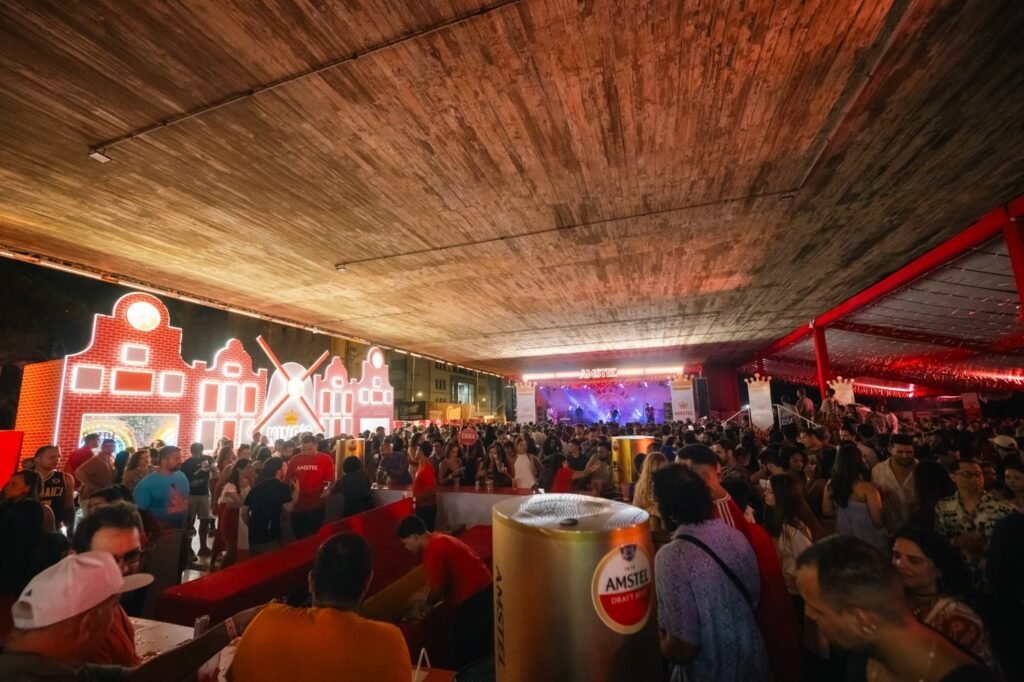 King's Day estreia no Recife e transforma Marco Zero em palco cultural