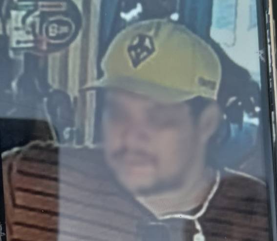 Polícia divulga imagem de suspeito de furtos no centro de Petrolina
