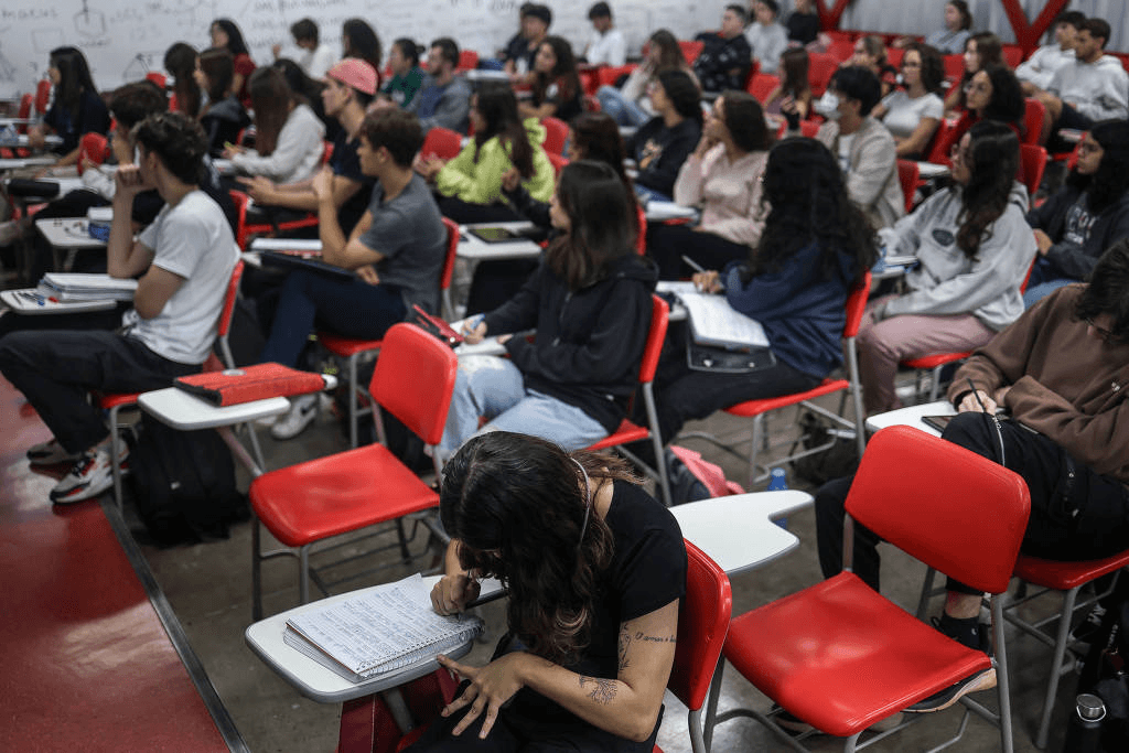 Inscrições para vagas remanescentes do Fies encerram nesta quarta-feira
