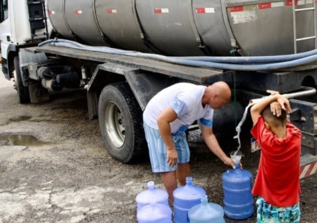 Compesa normaliza abastecimento em cidades da Zona da Mata Norte