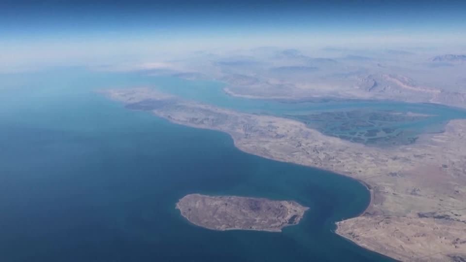 Cautela marca reação a plano dos EUA para navios em Ormuz