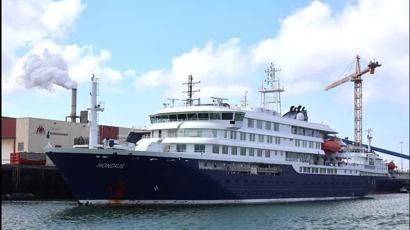 Navio com surto de hantavírus segue para Tenerife após evacuação