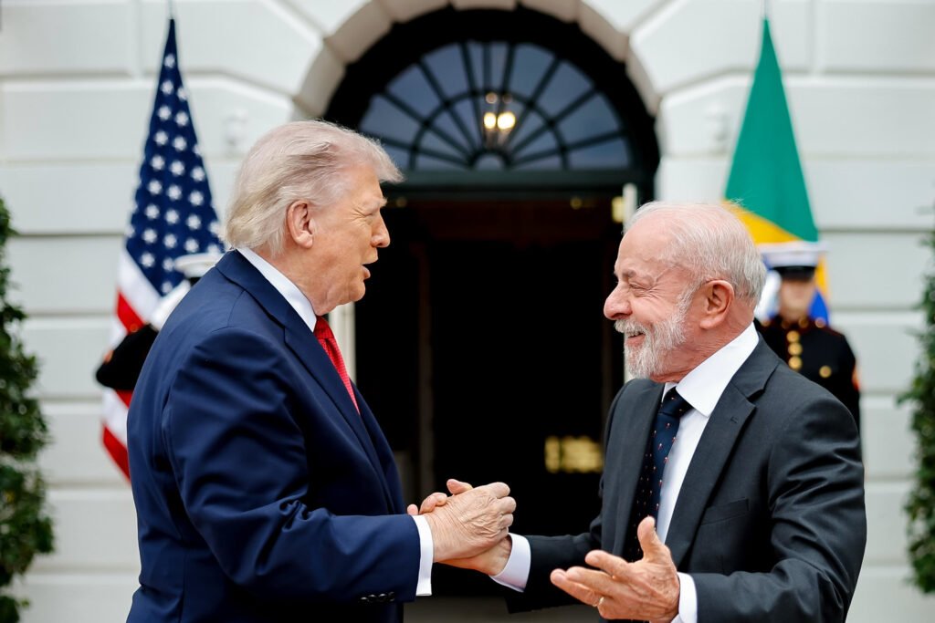 Trump destaca encontro com Lula e prevê novas reuniões estratégicas