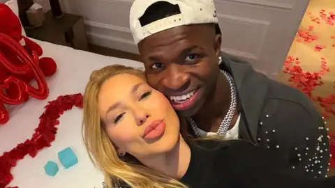Virginia rompe o silêncio após término com Vini JR e desabafa: "Me entreguei sem barreiras"