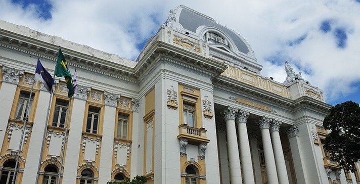 Inscrições abertas para concurso de juízes substitutos no TJPE