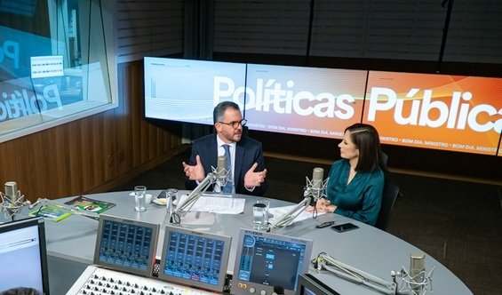 Ministro esclarece concessão de hidrovias e nega privatização de rios