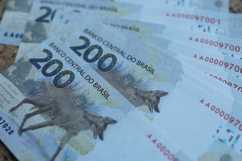 Inflação desafia investidores e famílias no Brasil