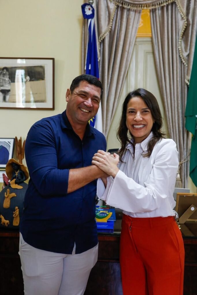 Prefeito de Primavera se filia ao PSD, fortalecendo base de Raquel Lyra
