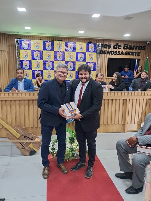 Santa Maria da Boa Vista celebra com honrarias em sessão solene