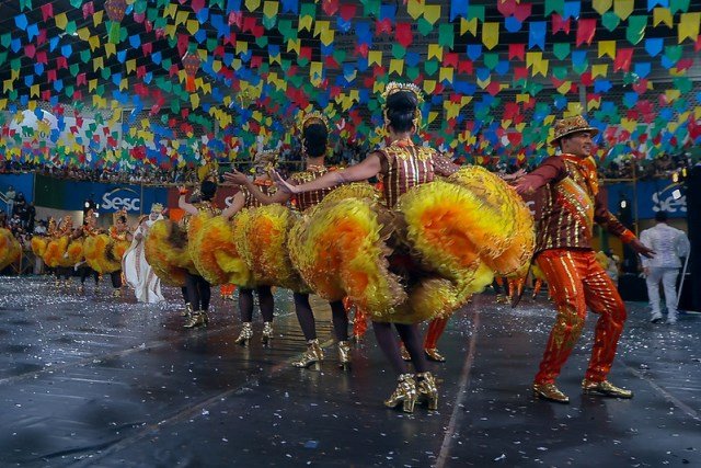 Petrolina celebra cultura junina com concurso de quadrilhas