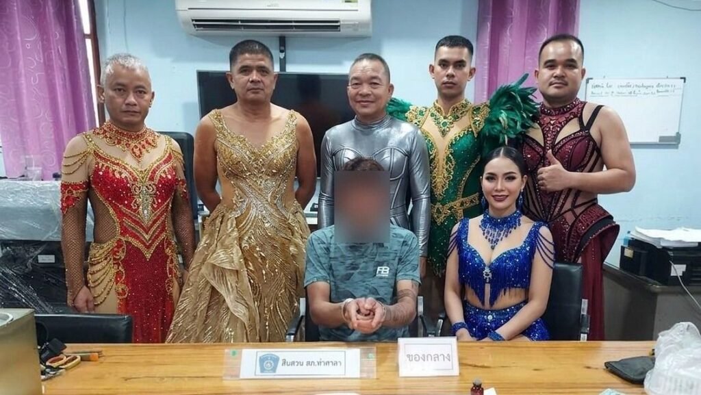 Policiais peruanos se disfarçam de mascotes para capturar suspeito de tráfico