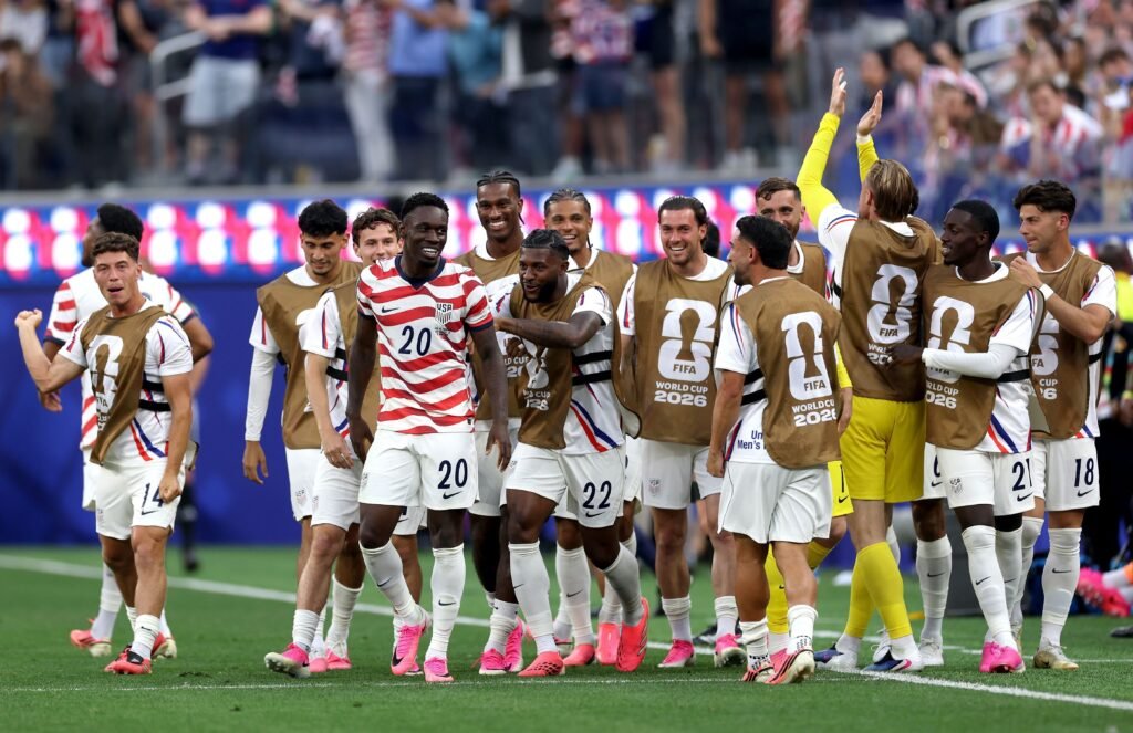 Estados Unidos vence Paraguai com goleada na estreia da Copa do Mundo