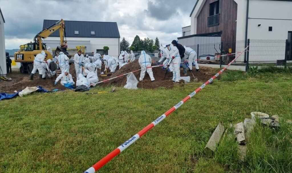 Descoberta macabra: fetos humanos são encontrados enterrados na Polônia
