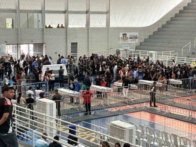Homenagem comove Juazeiro em cortejo a jovens atletas vítimas de acidente