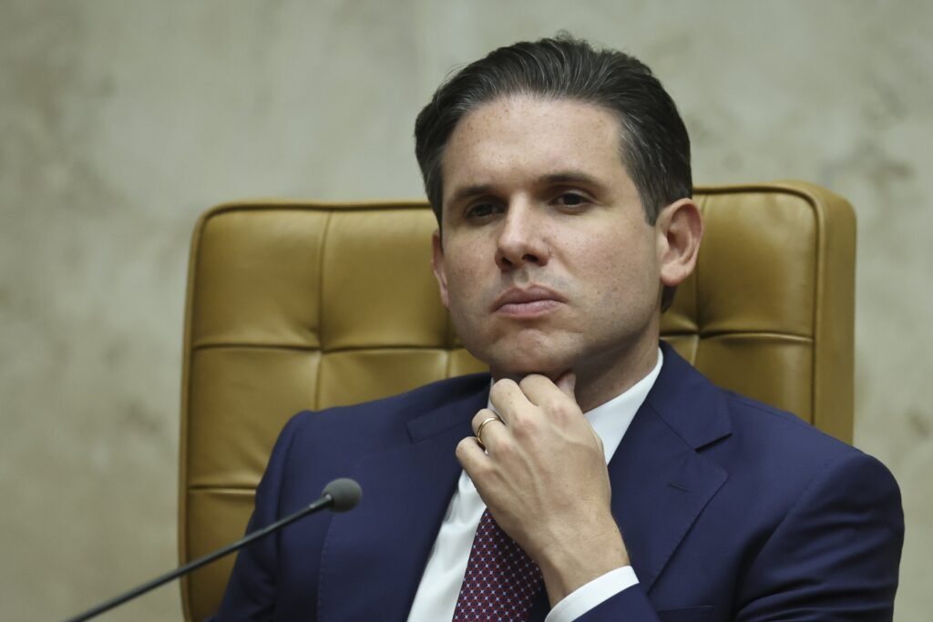 Investigação da PF revela pedido de empréstimo de Hugo Motta a banqueiro
