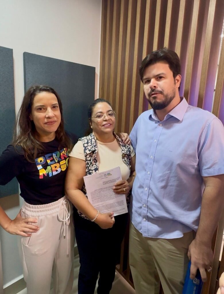Trindade garante R$ 10 milhões para obras de pavimentação em parceria com Estado e Codevasf*