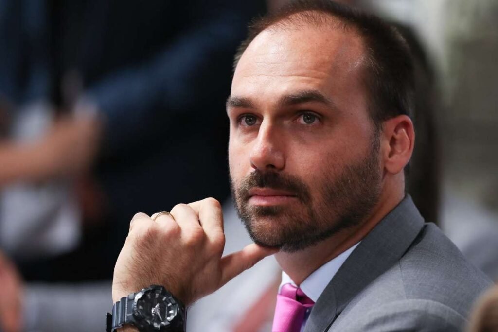 Filme sobre Bolsonaro recebeu R$ 75 milhões de fundo ligado a Eduardo Bolsonaro