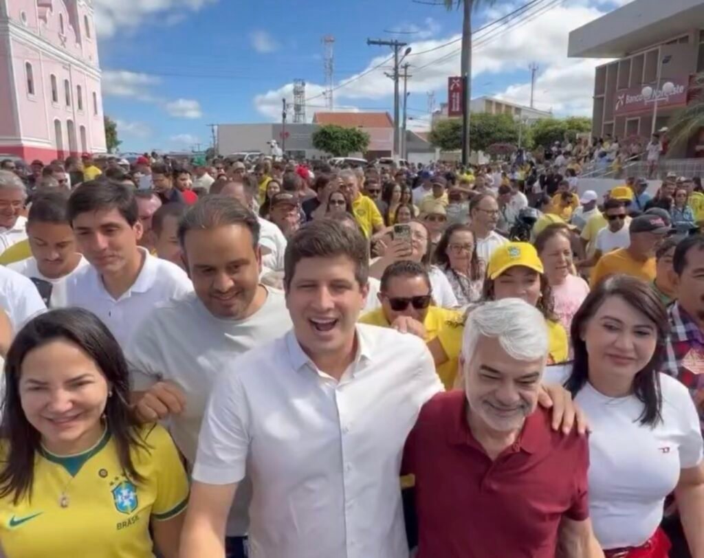 João Campos fortalece alianças políticas em visita ao Sertão do Araripe