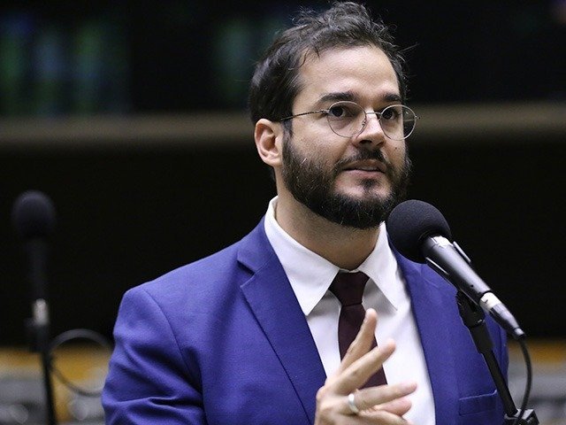 Túlio Gadêlha questiona apoio de Lula a João Campos em Pernambuco