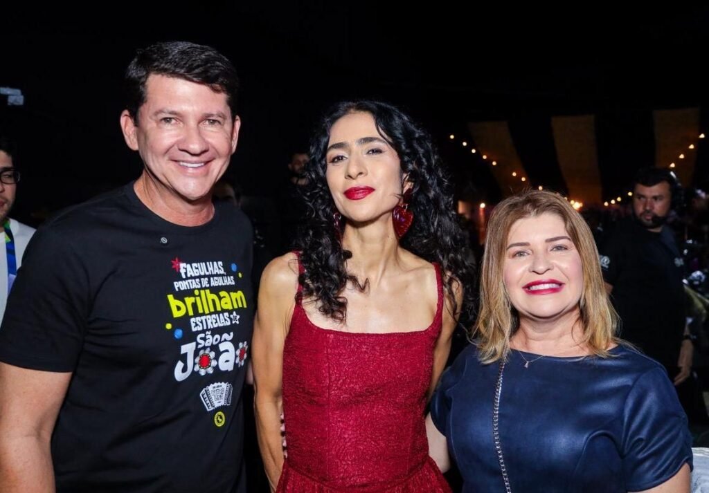 Marisa Monte estreia no São João de Petrolina e emociona multidão