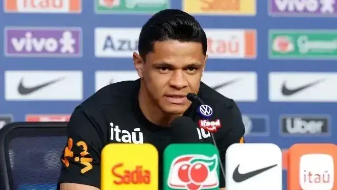 Douglas Santos atinge 2 milhões de seguidores após apoio da Cazétv