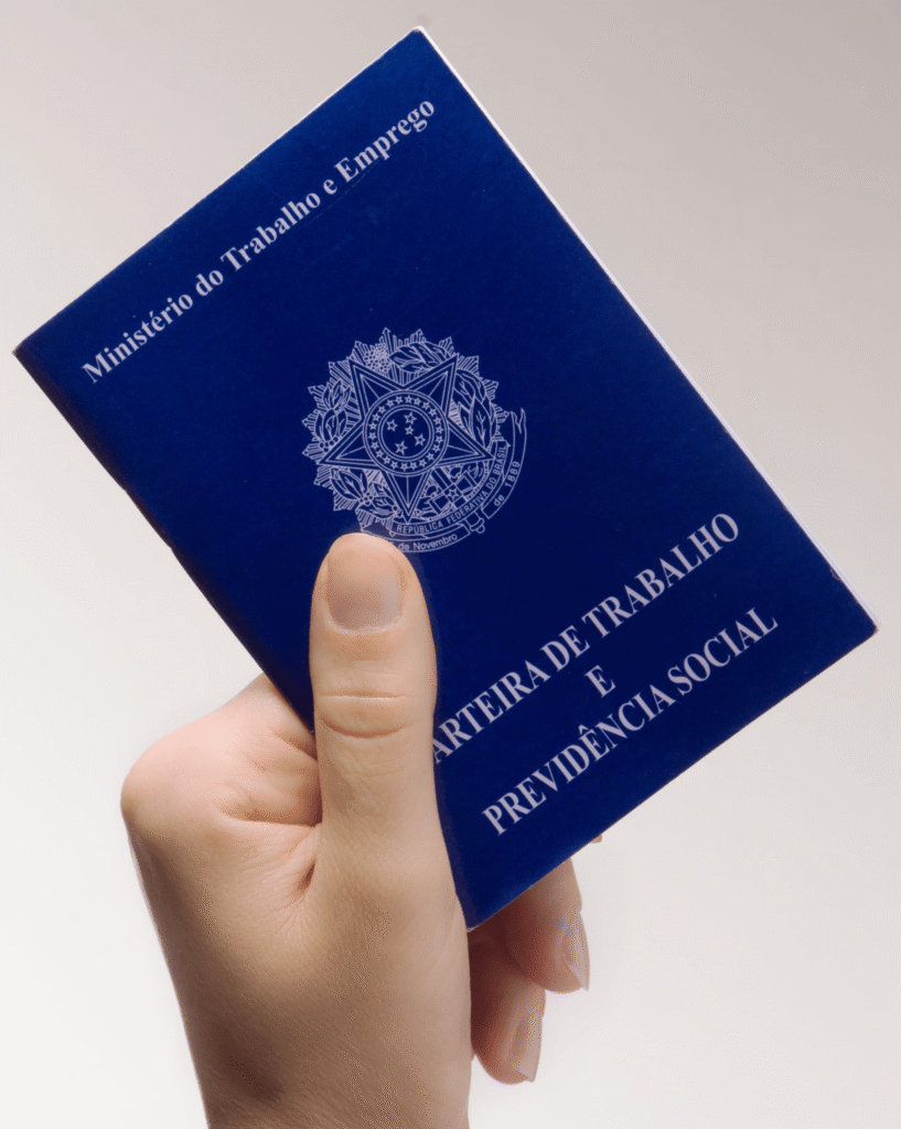 Araripina oferece cinco vagas para auxiliar de limpeza