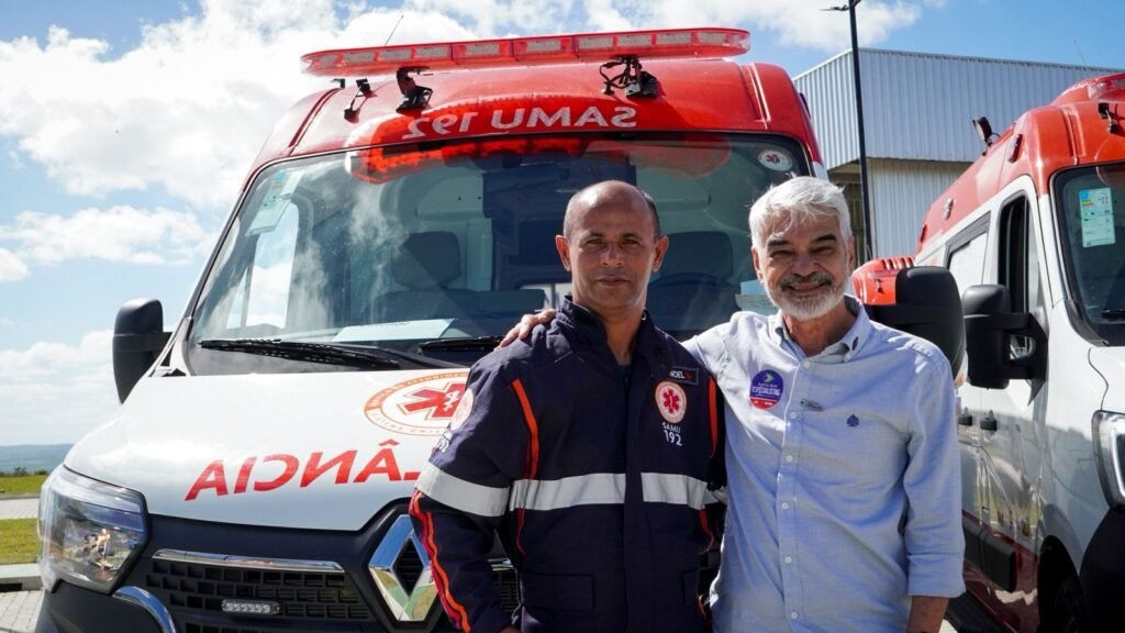 Senador critica gestão de saúde de Bolsonaro e elogia hospital de Lula