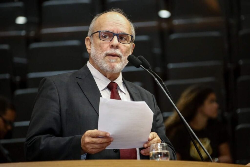 Pernambuco decreta luto oficial por morte de Waldemar Borges