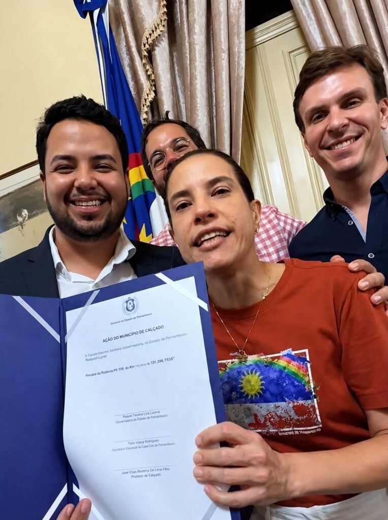 Prefeito de Calçado e governadora assinam projeto para recapeamento da Pe-158