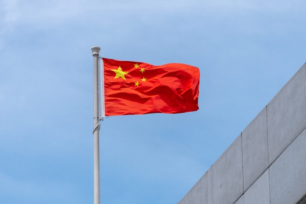 Ex-funcionário chinês recebe pena de morte por corrupção bilionária
