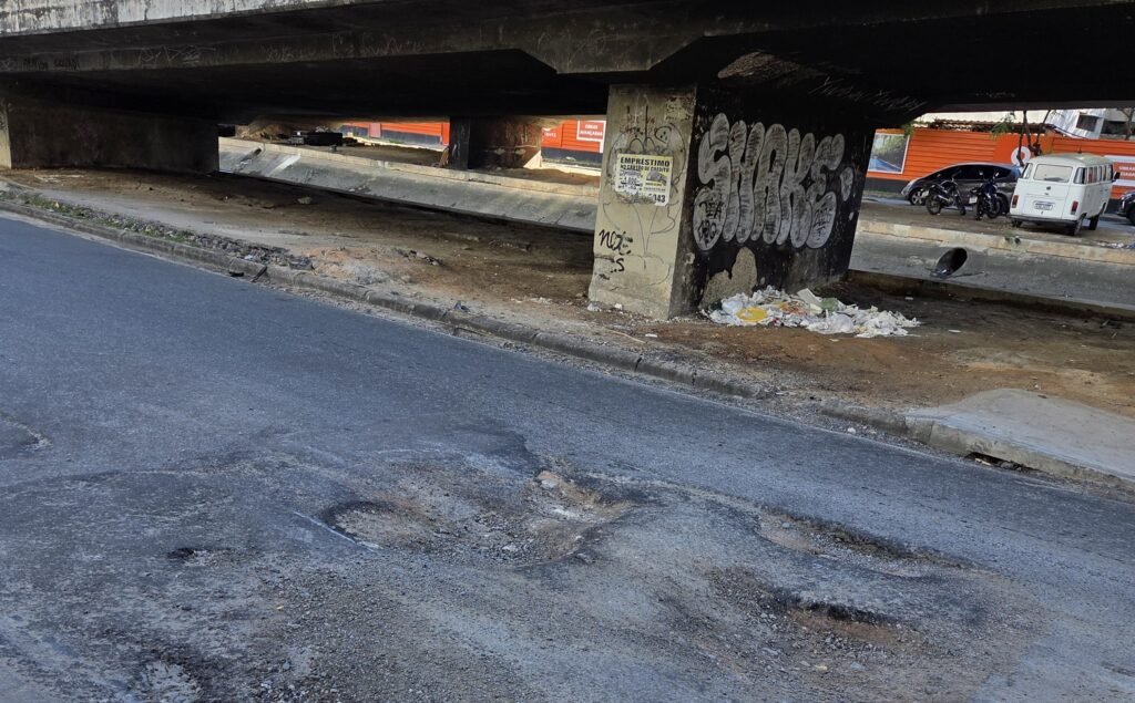 Problemas de infraestrutura e serviços no Recife geram insatisfação