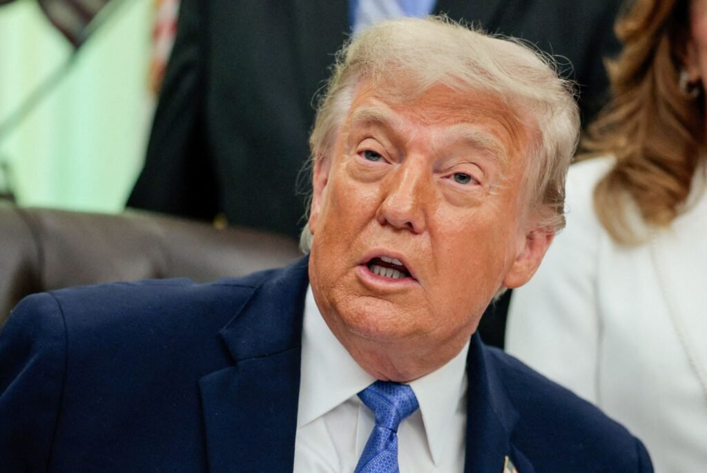 Trump substitui taxa de Ormuz por acordos comerciais com o Golfo