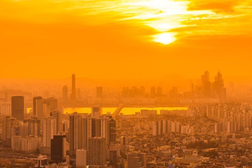 Quarta-feira ensolarada e seca marca clima no Brasil