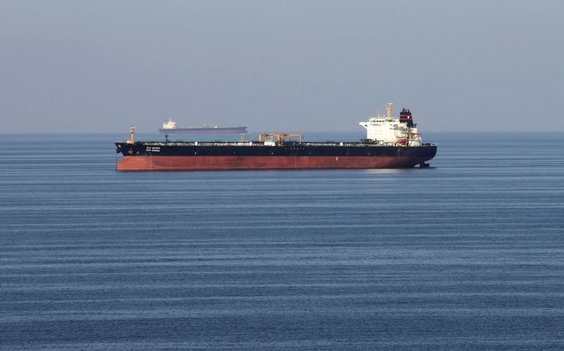 EUA interceptam petroleiro a caminho da Ilha de Kharg, no Irã