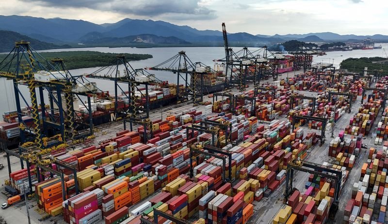 EUA implementam tarifa adicional de 25% sobre produtos brasileiros