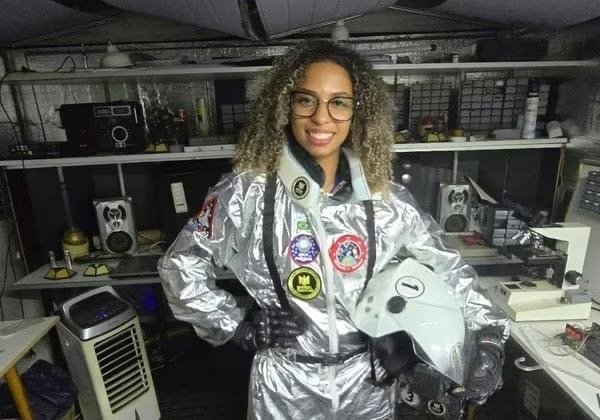 Jovem do sertão pernambucano conquista medalha em competição de astronomia