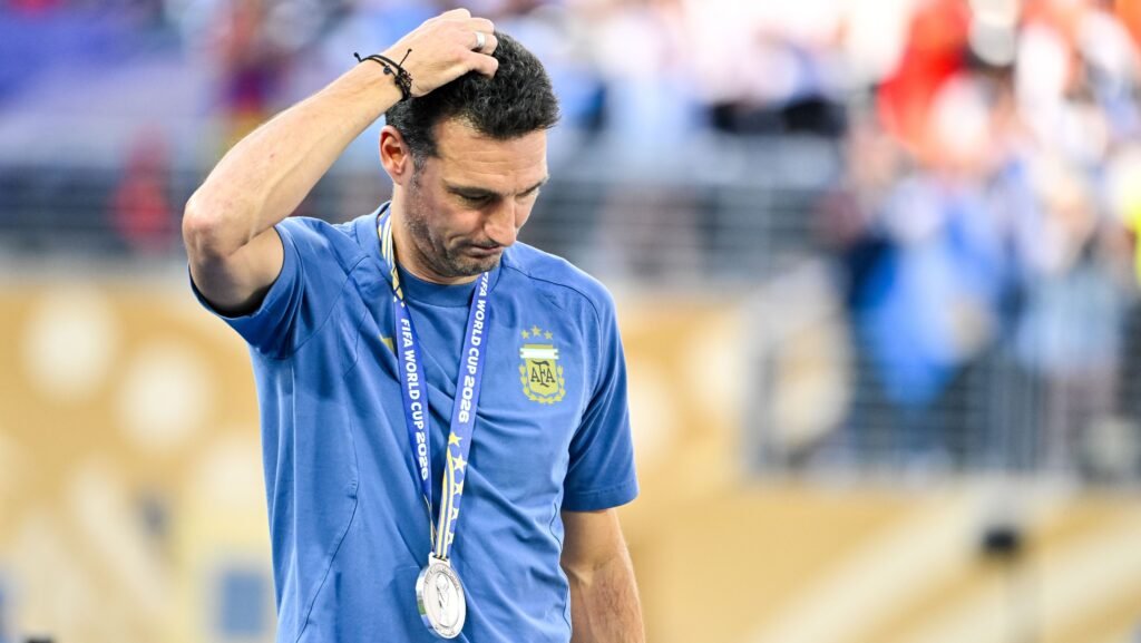 Scaloni confirma permanência na seleção argentina até dezembro