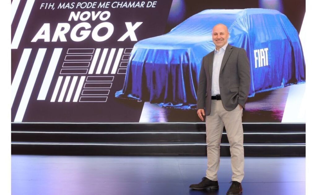 Fiat revela Argo X e planos de produção em Betim