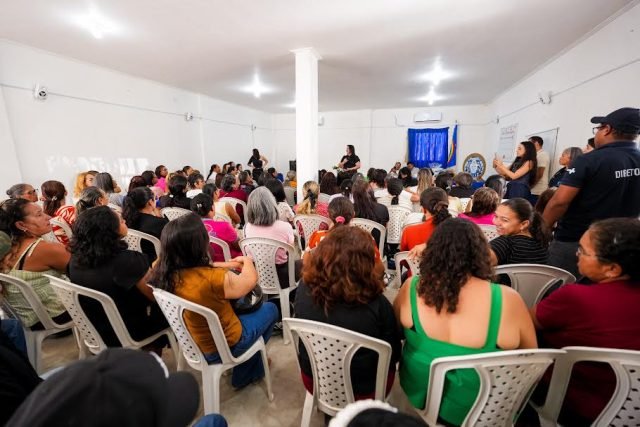 Araripina fortalece atuação de agentes de saúde com novos kits de trabalho