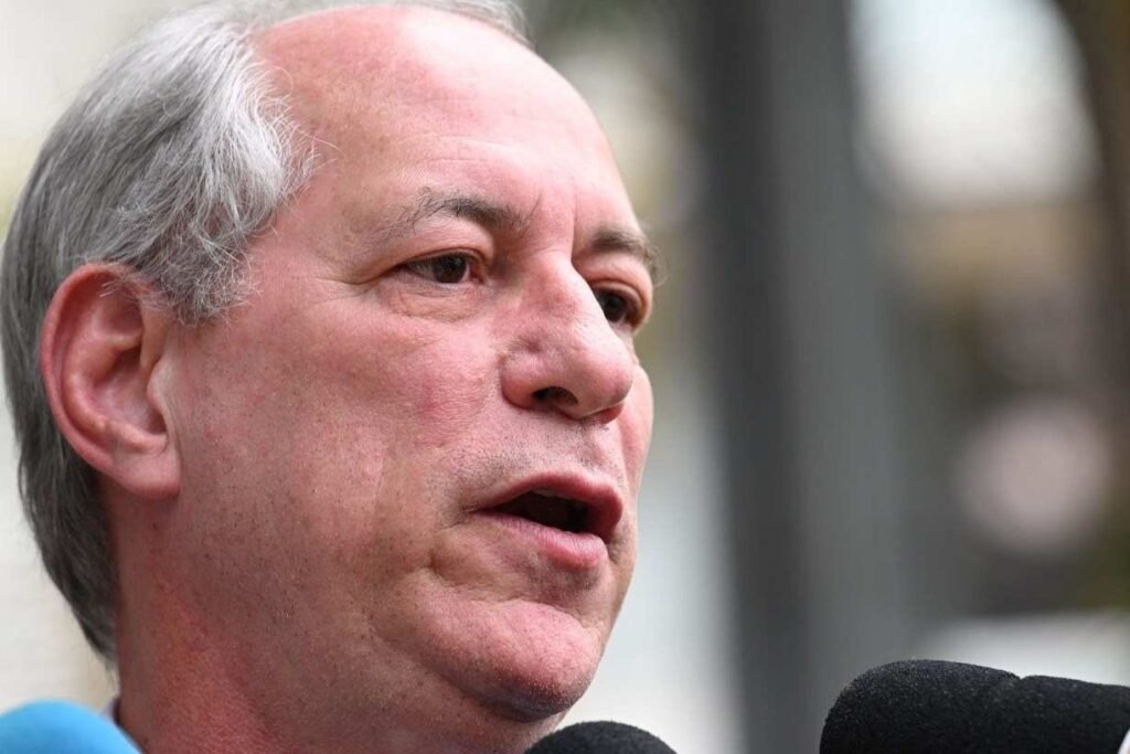Partido Liberal apoia Ciro Gomes no Ceará em meio a divergências internas