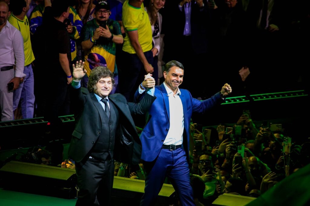 Itamaraty reage a críticas de Milei e convoca embaixador argentino