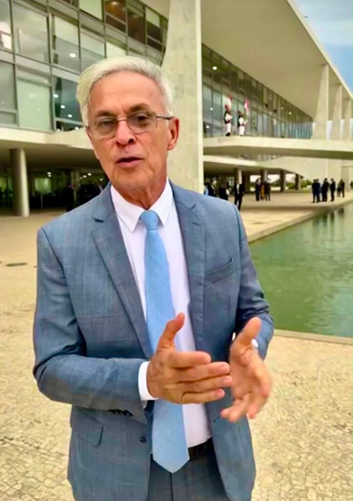 Justiça de Pernambuco impede ataques digitais contra prefeito