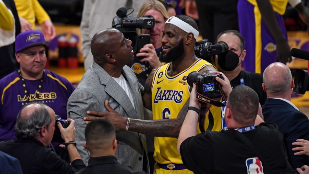 Lebron James reforça os 76ers e Magic Johnson destaca potencial da equipe