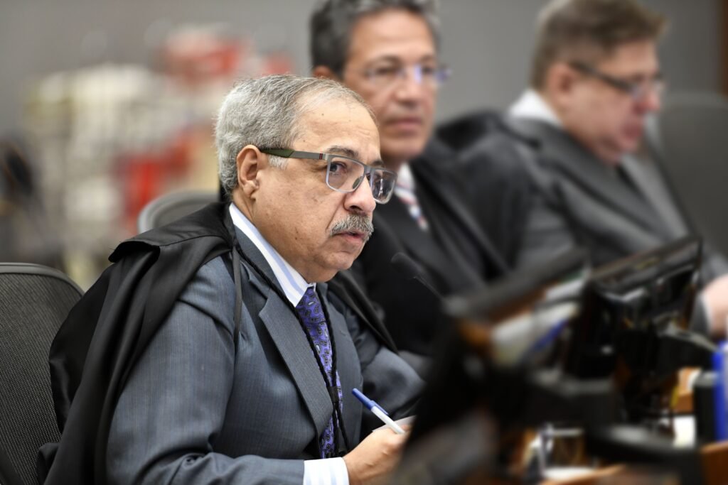 STF arquiva investigação contra ministro do STJ por falta de provas