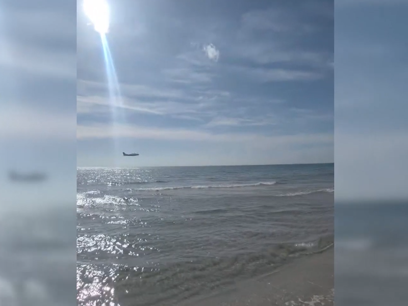 Avião faz pouso de emergência no mar na Flórida e pilota sobrevive
